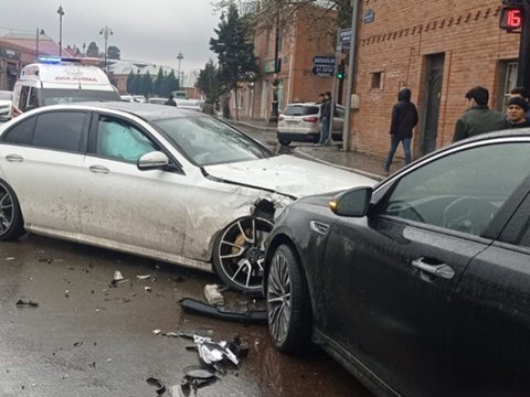 Gəncədə zəncirvari qəza