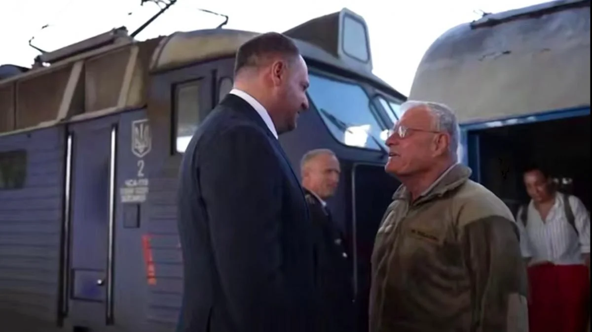 Trampın xüsusi nümayəndəsi Kiyevdədir