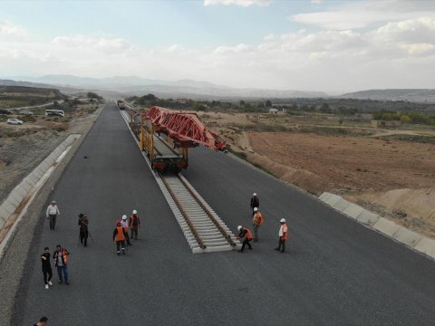 Zəngəzur uğrunda mübarizə qızışır - Türk dünyası üçün HƏYATİ MƏSƏLƏ