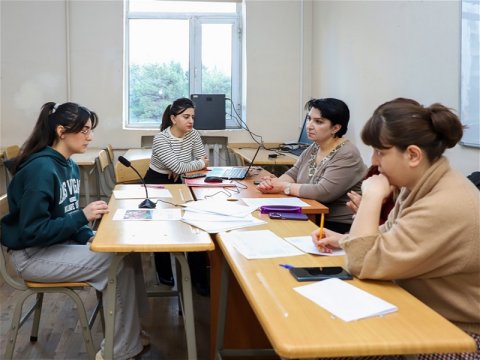 Məktəblər imtahanlarda "speaking"dən istifadəyə HAZIR DEYİL