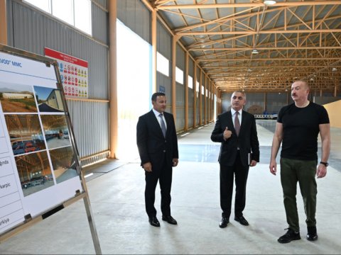 Prezident Xocalıda kərpic zavodunun açılışında - FOTOLAR