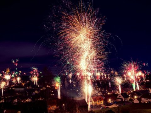 Atəşfəşanlıq zamanı 19 nəfər YARALANDI