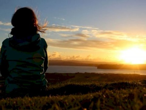 23 yaşlı qız itkin düşdü