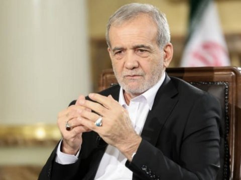 Pezeşkian Qərbə səsləndi: Xamenei&nbsp;qadağa qoyub