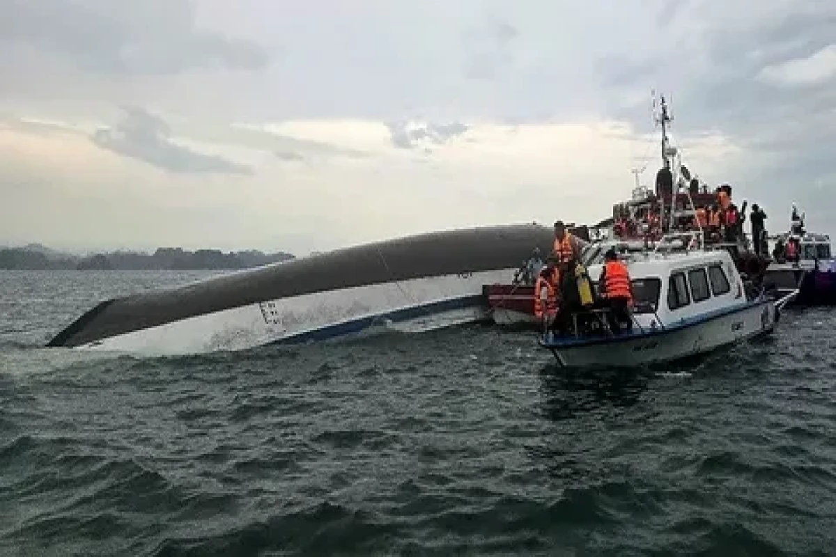 Körfəzdə faciə - 34 nəfər öldü