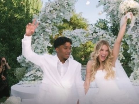 Qeyri-adi nikah müqaviləsi: küsülü&nbsp;yatmaq qadağandır! - FOTO