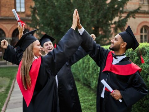 Xaricdə təhsil almaq istəyənlərin NƏZƏRİNƏ!