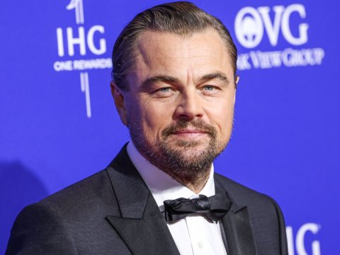 Dəniz sahilindəki evini 23 milyon dollara satır