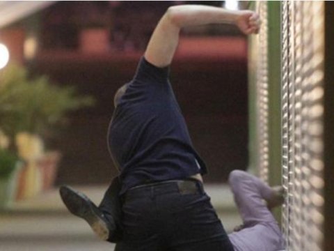 Sumqayıtda oğul atasını döyərək ÖLDÜRDÜ