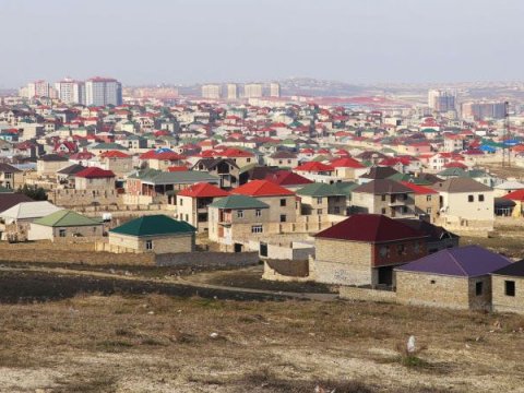 Azərbaycanda 100 min sənədsiz evin amnistiyası verilir