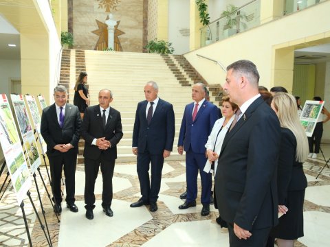 Binəqədidə Qərbi Azərbaycanla bağlı kitabın təqdimatı - FOTO