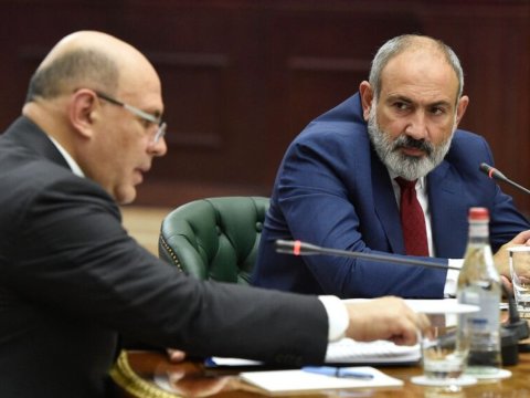 Mişustin&nbsp;Paşinyanla görüşdü