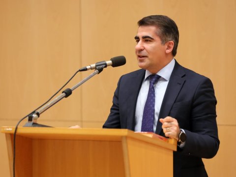 Tələbə ayda 550 manat təqaüd ala bilər – Nazirin müşaviri 