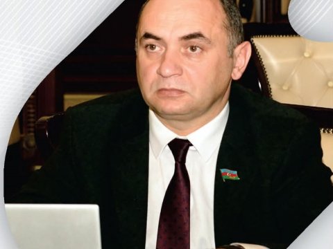 Deputat seçicilərinə hesabat verdi