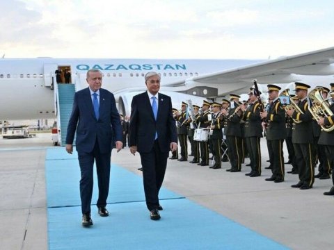 Tokayev Türkiyədə rəsmi səfərdədir