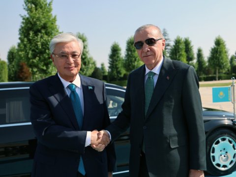 Ərdoğan Tokayevlə görüşdü