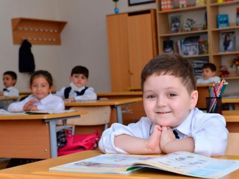 Məktəblərdə rus bölməsi üzrə qəbul prosesi yekunlaşdı