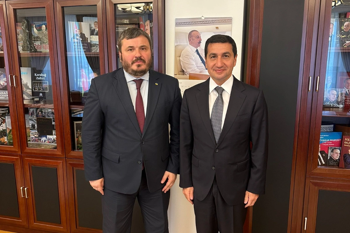 Hikmət Hacıyev Ukrayna səfiri ilə görüşdü - GÖRÜNTÜ