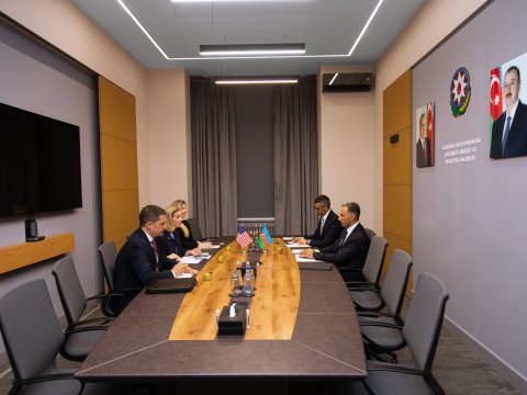 Rəşad Nəbiyev ABŞ-ın müvəqqəti işlər vəkili ilə Orta Dəhlizi&nbsp;müzakirə etdi