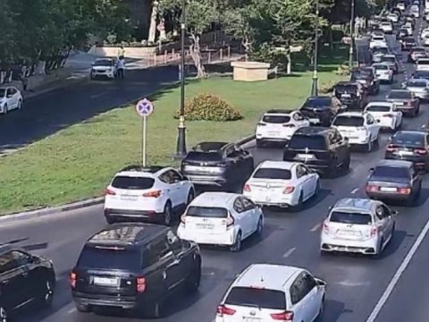 Bakının 5 əsas prospektində TIXAC var