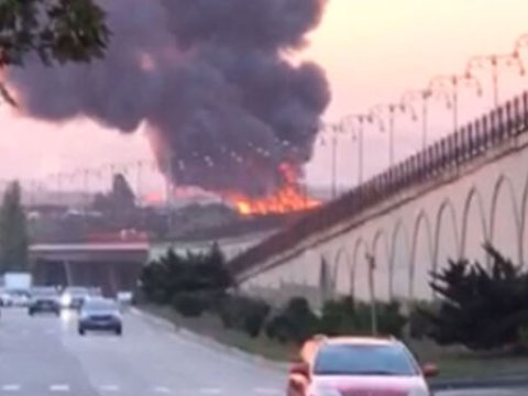 Xətai rayonunda obyekt YANIR