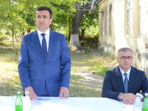 Saatlı icra hakimiyyətində qalmaqal - Qəbula gələn vətəndaş həbs edildi