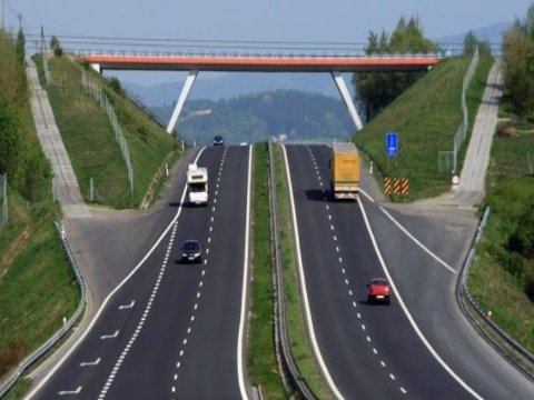 Avtomagistraldan ödənişli yol kimi istifadə Qaydasında dəyişiklik edildi