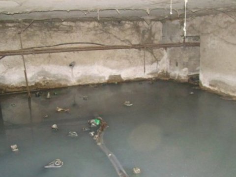 Bakıda 114 binanaın zirzəmisinə su yığılır