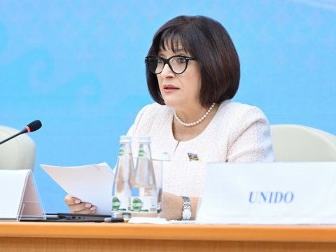 Spiker Türkmənistanda keçirilən Parlamentlərarası Forumda çıxış etdi