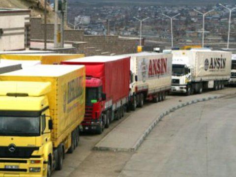 "Qırmızı Körpü&rdquo; gömrük postunda 120 avtomobil gözləyir