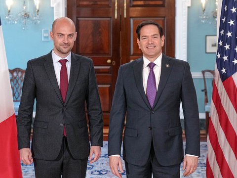 Rubio fransalı həmkarı ilə Ermənistan-Azərbaycanı müzakirə etdi