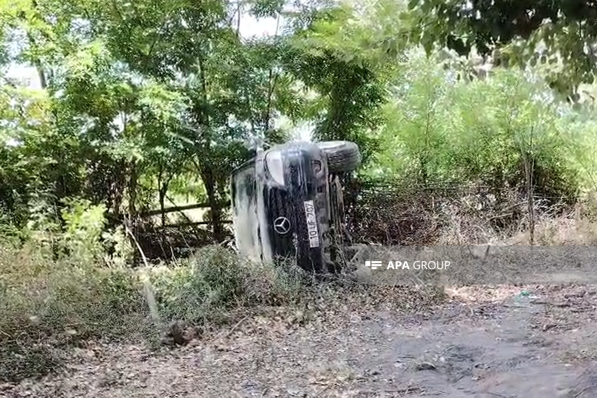 Bakıdan Qaxa istirahətə gələn ailə yol qəzasına düşdü