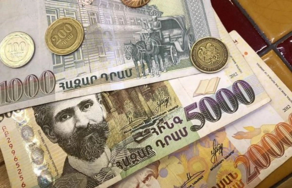 Ermənistanın dövlət borcu 13 milyardı ötüb