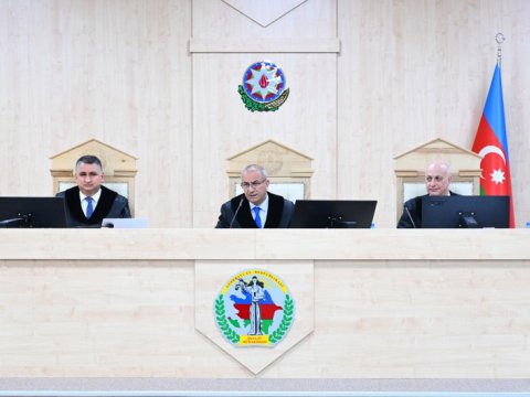 Arayik və digərləri hakim qarşısında