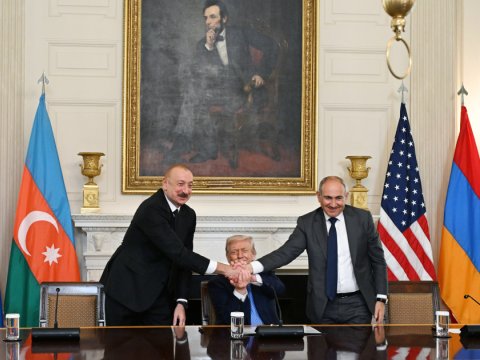 Tarixi sülh görüşünə dünyadan REAKSİYALAR