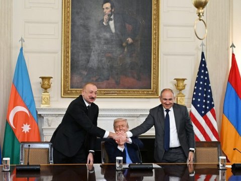 Nə möhtəşəm dünyadır... - Vaşinqton görüşündən sonra səslənən MUSİQİ