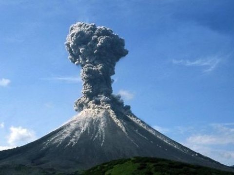 Yaponiyada dəhşətli vulkan - 3000 metr hündürlüyə püskürdü