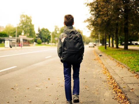 Bakıda itkin düşən uşağı polislər TAPDI