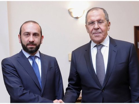 Lavrov Mirzoyanla Vaşinqton görüşünü müzakirə etdi