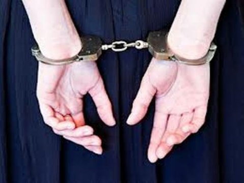 Bakıda avtoxuliqanlıq edən qız həbs edildi