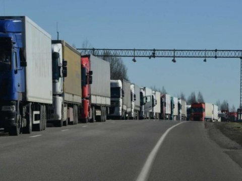 "Qırmızı Körpü&rdquo;də&nbsp;300 avtomobil gözləyir