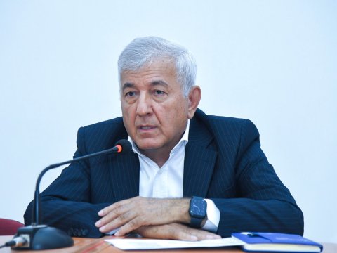 BMU rektoru bu tələbələrlə görüşdü - FOTOLAR