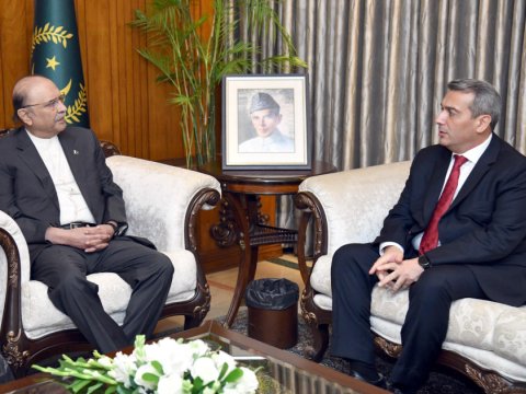 Pakistan Prezidenti Azərbaycan xalqını təbrik etdi