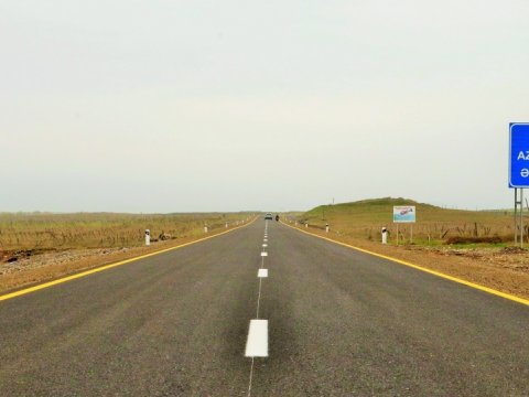 Üç ildə azad olunmuş ərazilərə 106 min sərnişin daşınıb