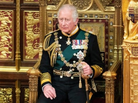 Britaniya Kralının səhhəti kəskin PİSLƏŞDİ