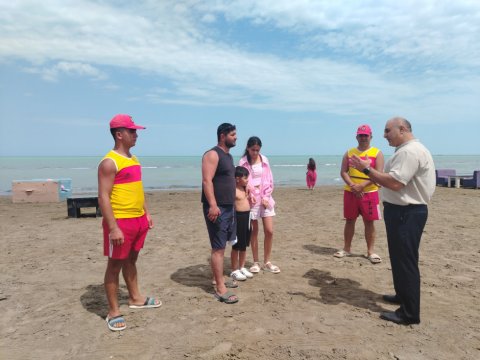 FHN çimərliklərdə maarifləndirmə tədbirlərini davam etdirir