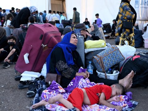 İran 2 milyon&nbsp;qaçqını Əfqanıstana qaytaracaq