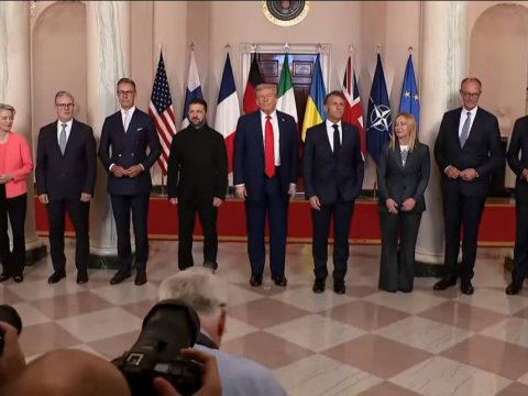 Tramp Avropa liderləri ilə görüşdü