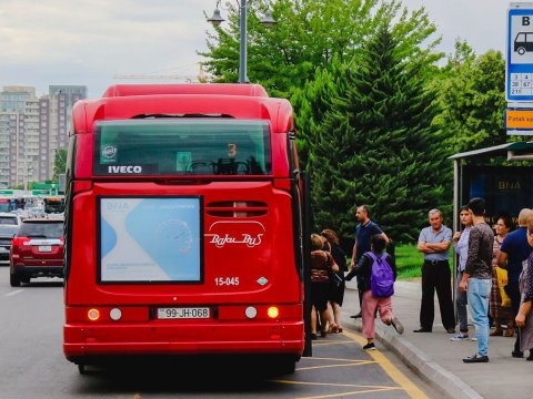 Dayanacağa ziyan vuran şəxs saxlanılıb - VİDEO