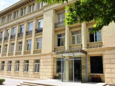 Universitetlərin illik təhsil haqları niyə bahalaşıb? - Nazirlikdən CAVAB